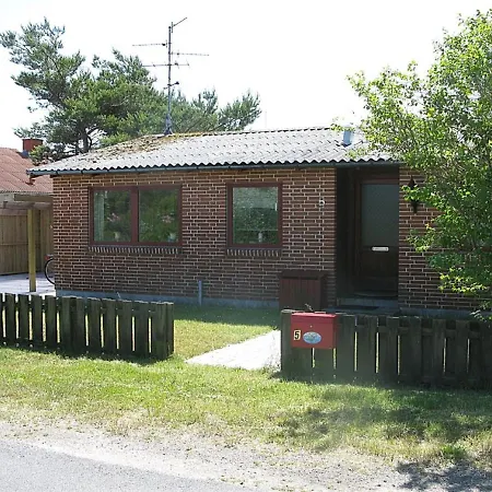 Holiday home Gret - 300m From The Sea In Ne Jutland By Interhome *